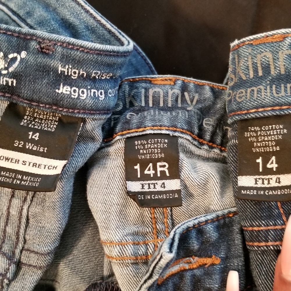🚫SOLD🚫Mossimo Jeans Size 14 (3 pairs)